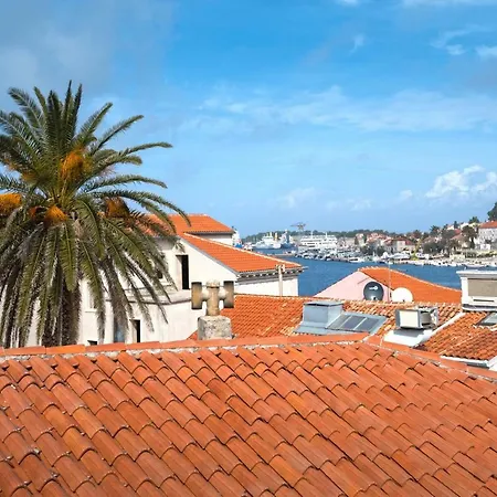 Leon The Professional Διαμέρισμα Mali Lošinj